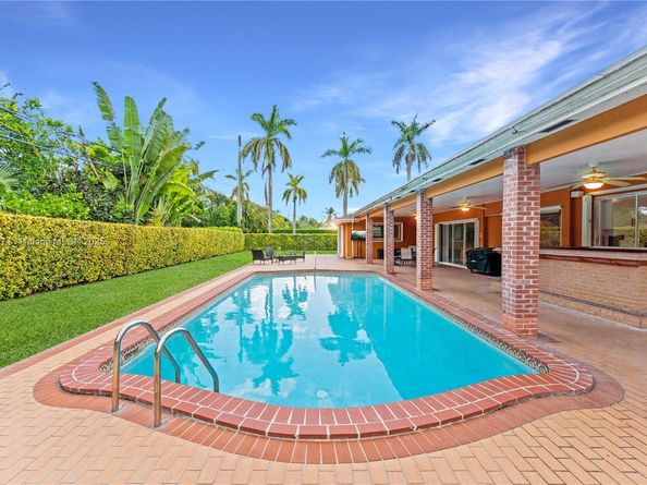 7205 SW 109th Ter, Pinecrest FL 33156