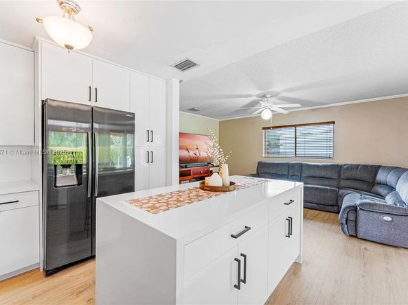 7205 SW 109th Ter, Pinecrest FL 33156