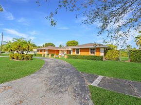 7205 SW 109th Ter, Pinecrest FL 33156