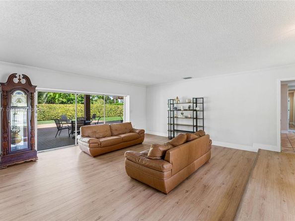7205 SW 109th Ter, Pinecrest FL 33156