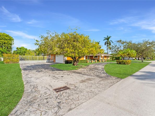 7205 SW 109th Ter, Pinecrest FL 33156