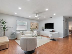 870 NE 35th St, Oakland Park FL 33334