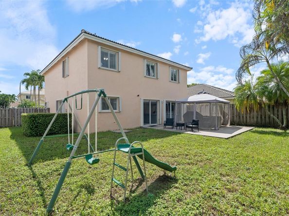 14152 SW 154th Ct, Miami FL 33196