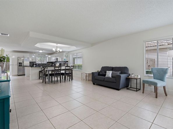 14152 SW 154th Ct, Miami FL 33196