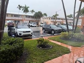 900 SW 11th Ave 4C, Hallandale Beach FL 33009