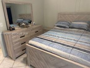 900 SW 11th Ave 4C, Hallandale Beach FL 33009