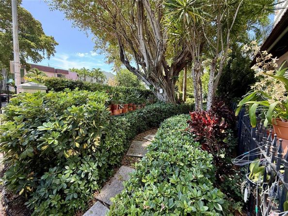 934 Michigan Ave 304, Miami Beach FL 33139