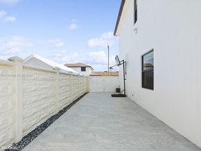 13331 SW 41st St, Miami FL 33175