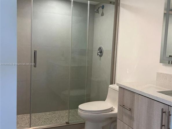 300 Diplomat Pkwy 518, Hallandale Beach FL 33009