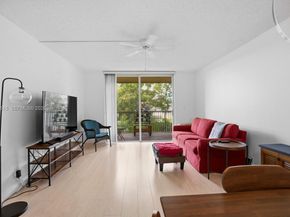 6870 Royal Palm Blvd 209M, Margate FL 33063