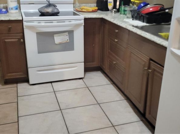 4031 SW 19th St, West Park FL 33023