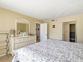 1825 S Ocean Dr 811, Hallandale Beach FL 33009