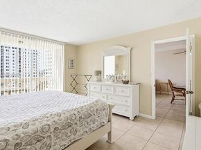 1825 S Ocean Dr 811, Hallandale Beach FL 33009