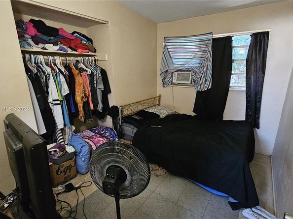 155 NW 30th Ter, Fort Lauderdale FL 33311