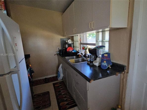 155 NW 30th Ter, Fort Lauderdale FL 33311