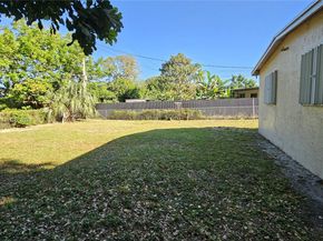 155 NW 30th Ter, Fort Lauderdale FL 33311
