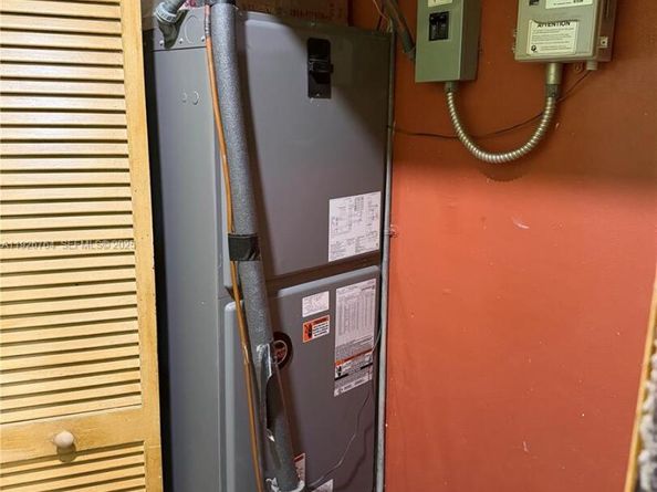 2926 NW 191st Ln, Miami Gardens FL 33056