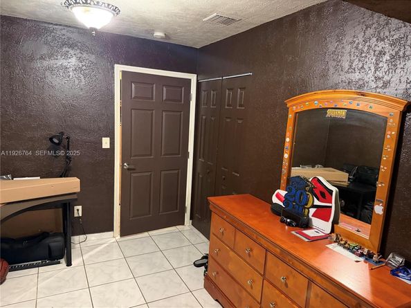 2926 NW 191st Ln, Miami Gardens FL 33056