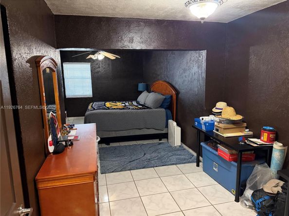 2926 NW 191st Ln, Miami Gardens FL 33056