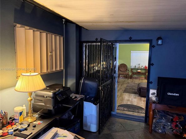 2926 NW 191st Ln, Miami Gardens FL 33056