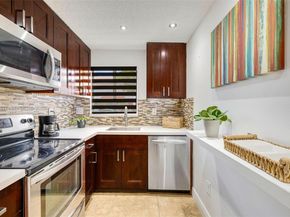 8055 NW 8th St 5, Miami FL 33126