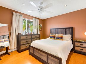 8055 NW 8th St 5, Miami FL 33126
