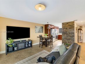 8055 NW 8th St 5, Miami FL 33126