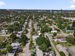 2001 N 22nd Ave, Hollywood FL 33020