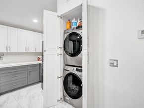 2001 N 22nd Ave, Hollywood FL 33020