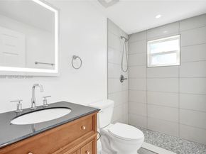 2001 N 22nd Ave, Hollywood FL 33020