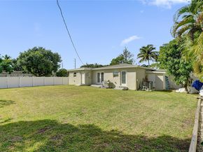 2001 N 22nd Ave, Hollywood FL 33020