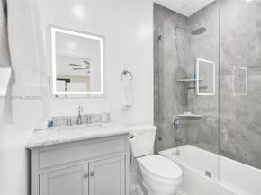 2001 N 22nd Ave, Hollywood FL 33020