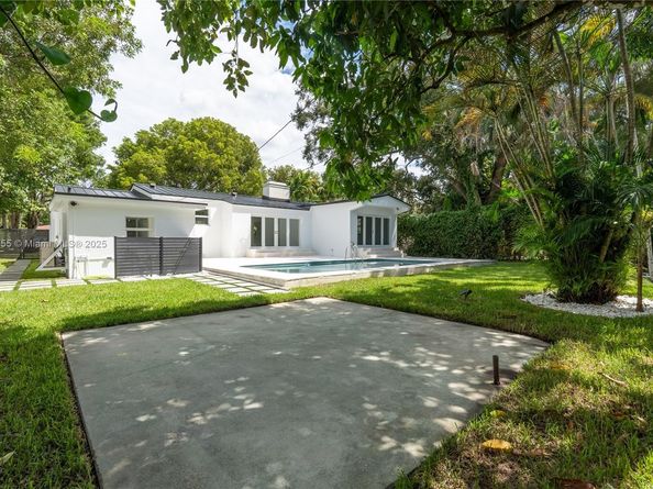 46 NW 105th St, Miami Shores FL 33150