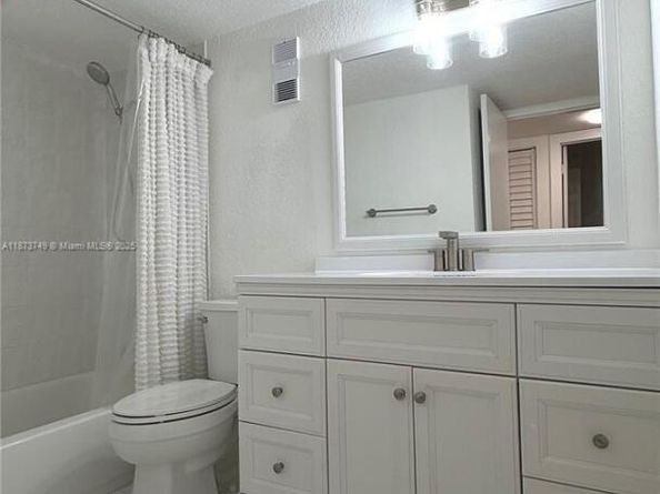 7121 Miami Lakes Dr Q8, Miami Lakes FL 33014