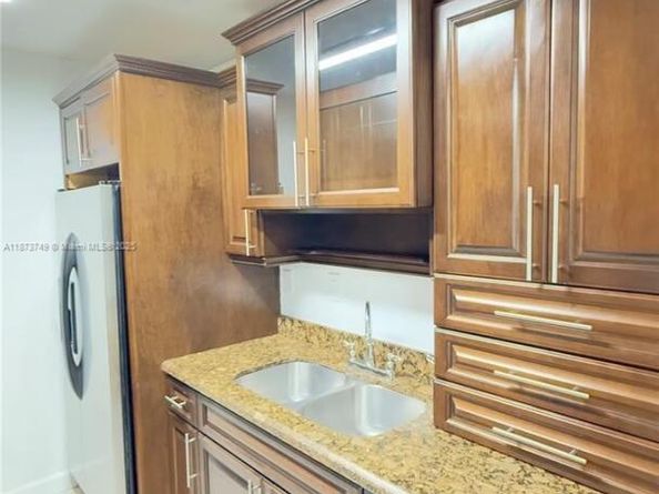 7121 Miami Lakes Dr Q8, Miami Lakes FL 33014