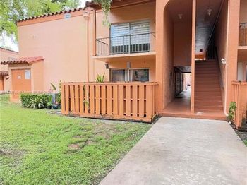 7121 Miami Lakes Dr