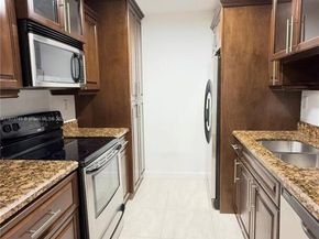 7121 Miami Lakes Dr Q8, Miami Lakes FL 33014