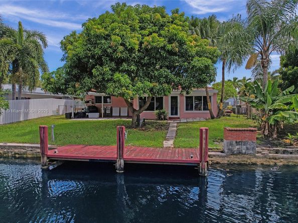917 Mandarin Isle, Fort Lauderdale FL 33315