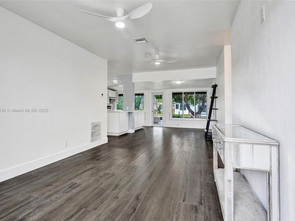 917 Mandarin Isle, Fort Lauderdale FL 33315