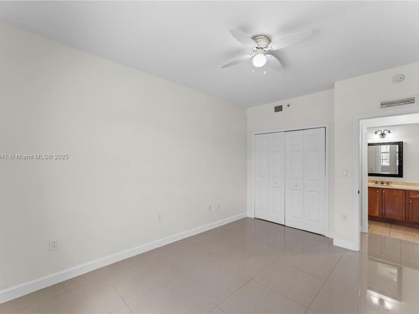 5271 SW 8th St 213, Miami FL 33134