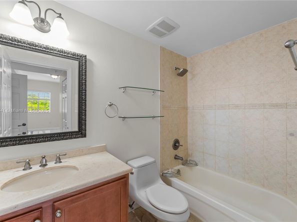 5271 SW 8th St 213, Miami FL 33134