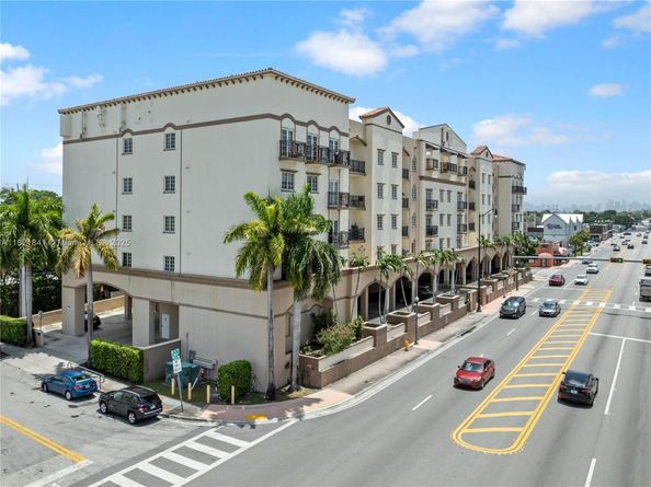 5271 SW 8th St 213, Miami FL 33134
