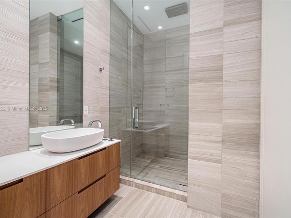 4701 N Meridian Ave 312, Miami Beach FL 33140