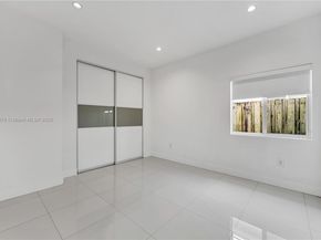548 NE 70th St, Miami FL 33138