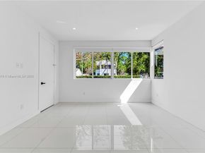 548 NE 70th St, Miami FL 33138