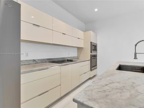 548 NE 70th St, Miami FL 33138