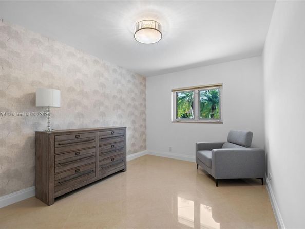 1144 Adams St, Hollywood FL 33019