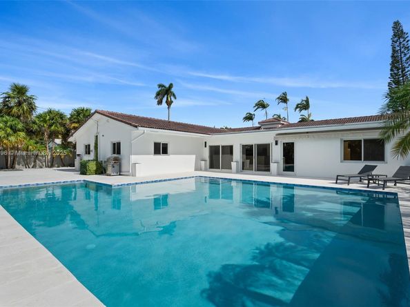 1144 Adams St, Hollywood FL 33019