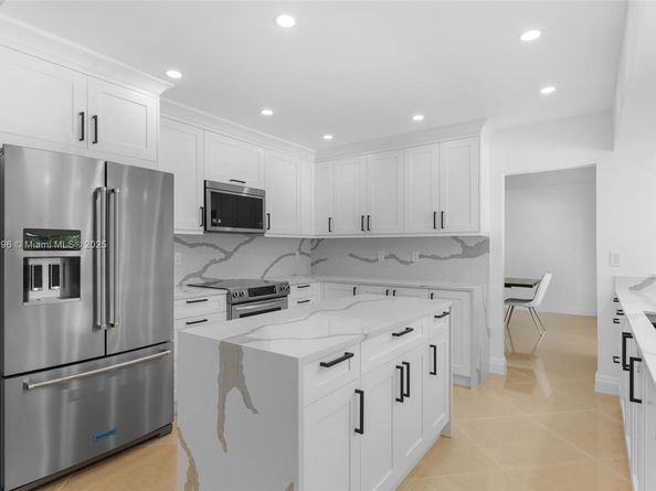 1144 Adams St, Hollywood FL 33019