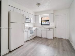 4030 SW 19th St, West Park FL 33023